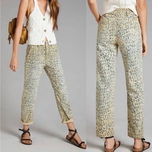 Anthropologie Pilcro The Wanderer Relaxed Leopard Print Jeans | size 32